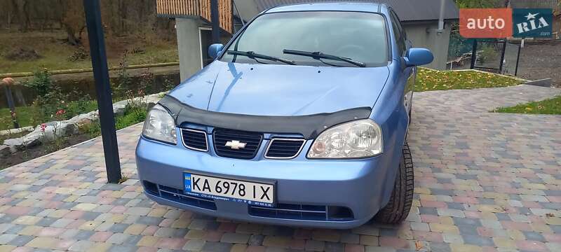 Седан Chevrolet Nubira 2004 в Лубнах
