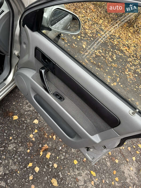 Седан Chevrolet Nubira 2004 в Хмельницком