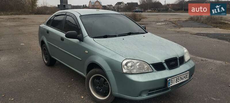 Седан Chevrolet Nubira 2004 в Лубнах