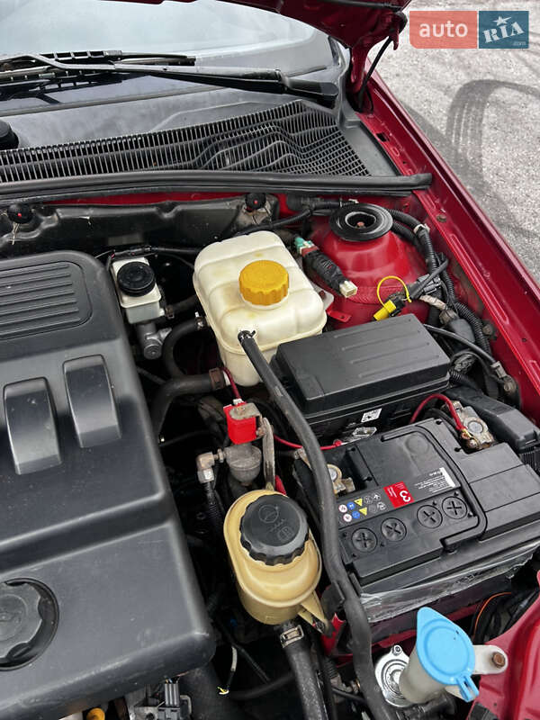 Седан Chevrolet Nubira 2004 в Запорожье