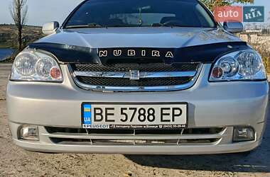 Седан Chevrolet Nubira 2004 в Южноукраїнську