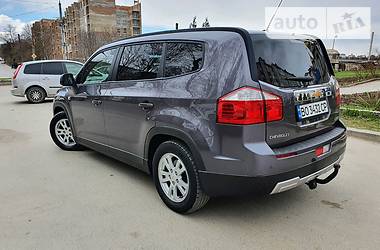 Минивэн Chevrolet Orlando 2011 в 