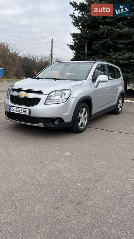 Универсал Chevrolet Orlando 2011 в Ровно