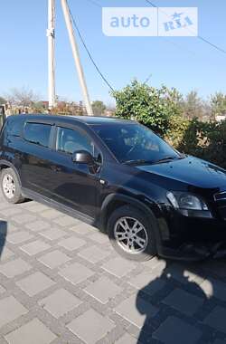 Минивэн Chevrolet Orlando 2011 в Жовкве