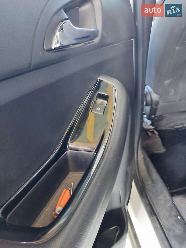 Минивэн Chevrolet Orlando 2011 в Полтаве фото 8 Минивэн Chevrolet Orlando 2011 в Полтаве