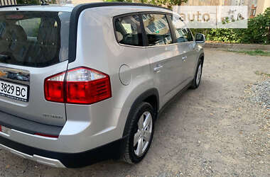 Минивэн Chevrolet Orlando 2012 в 