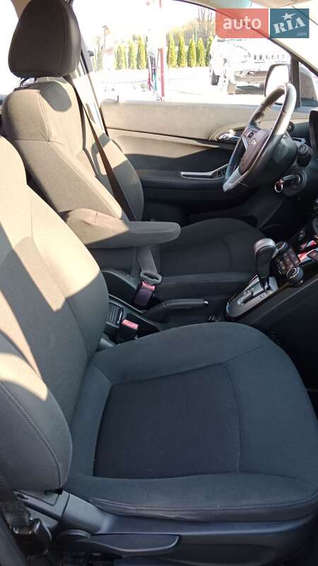 Мінівен Chevrolet Orlando 2012 в Тячеві