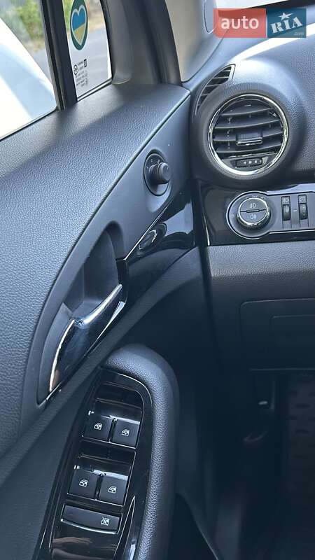 Минивэн Chevrolet Orlando 2016 в Киеве