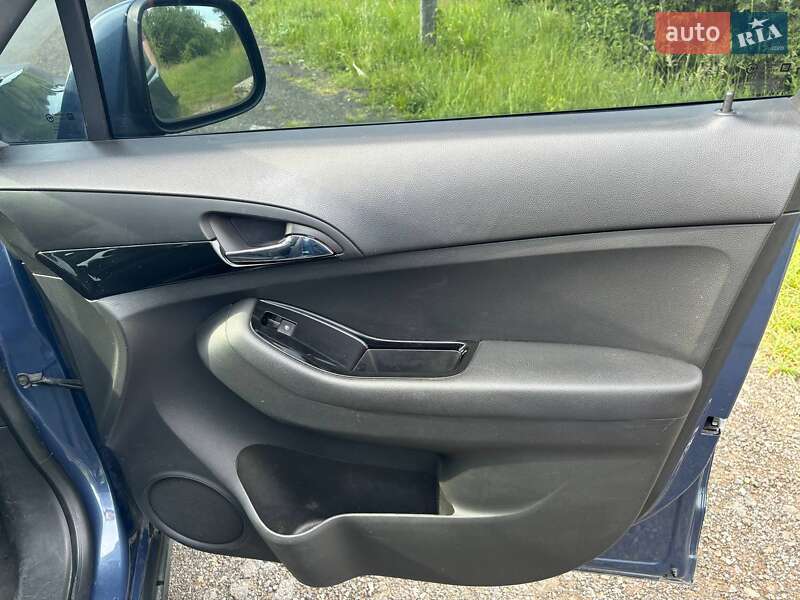 Минивэн Chevrolet Orlando 2014 в Мукачево