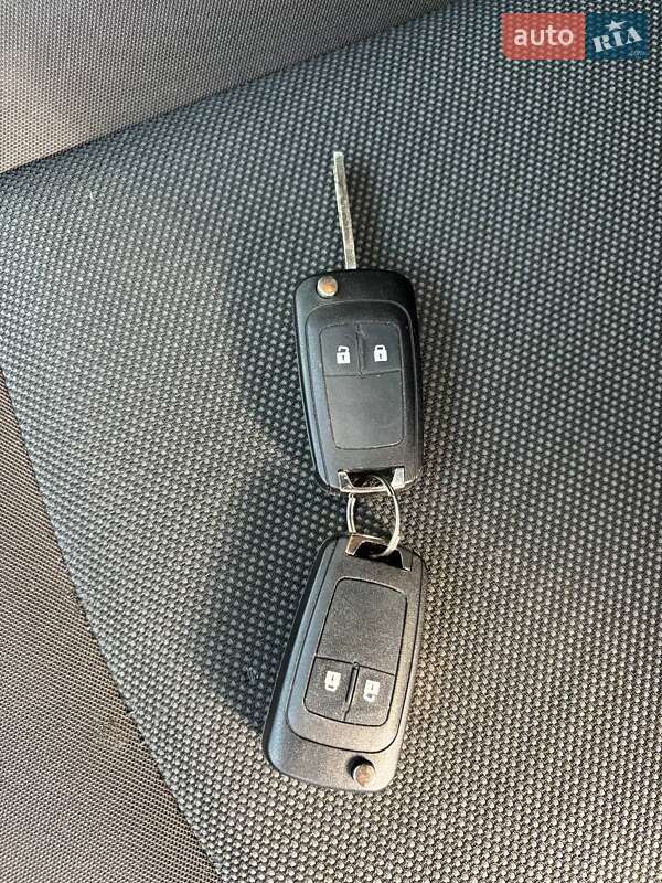 Минивэн Chevrolet Orlando 2014 в Мукачево