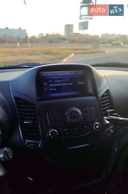 Минивэн Chevrolet Orlando 2011 в 