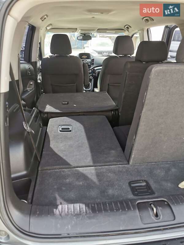Мінівен Chevrolet Orlando 2011 в Чернівцях