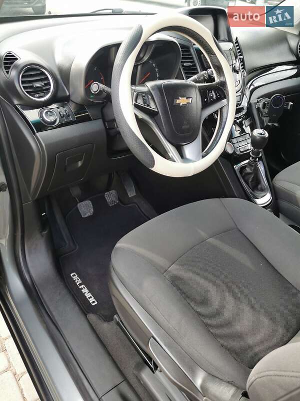 Мінівен Chevrolet Orlando 2011 в Чернівцях