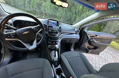 Минивэн Chevrolet Orlando 2011 в 