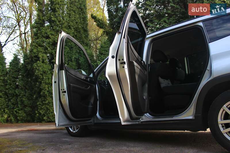 Минивэн Chevrolet Orlando 2012 в Сарнах