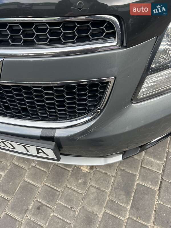 Мінівен Chevrolet Orlando 2011 в Одесі