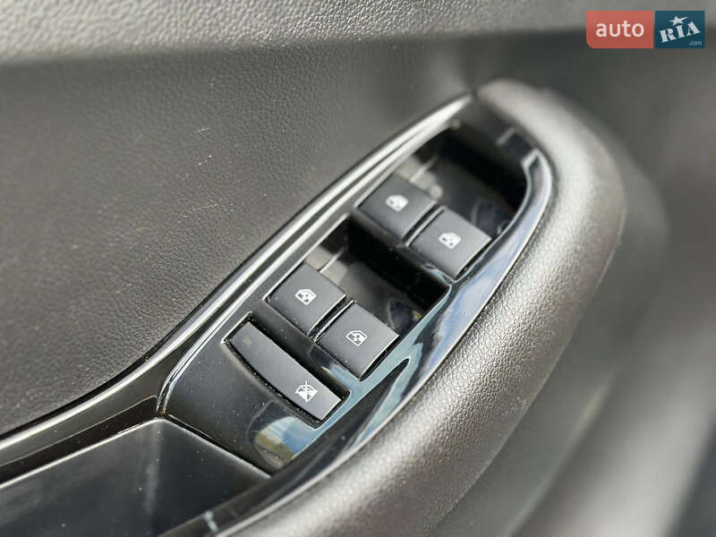 Минивэн Chevrolet Orlando 2011 в Львове