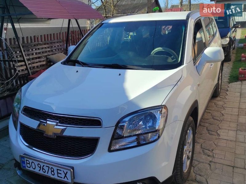 Минивэн Chevrolet Orlando 2010 в Лановцах