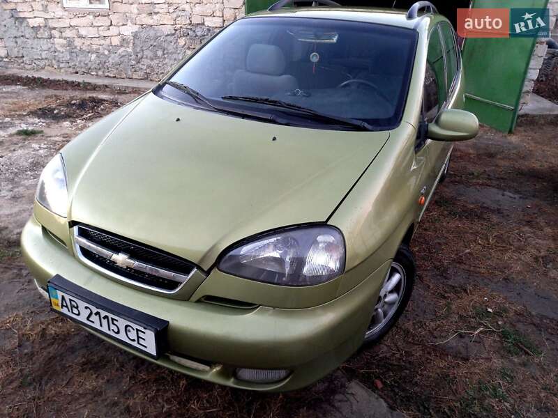 Минивэн Chevrolet Rezzo 2004 в Песчанке