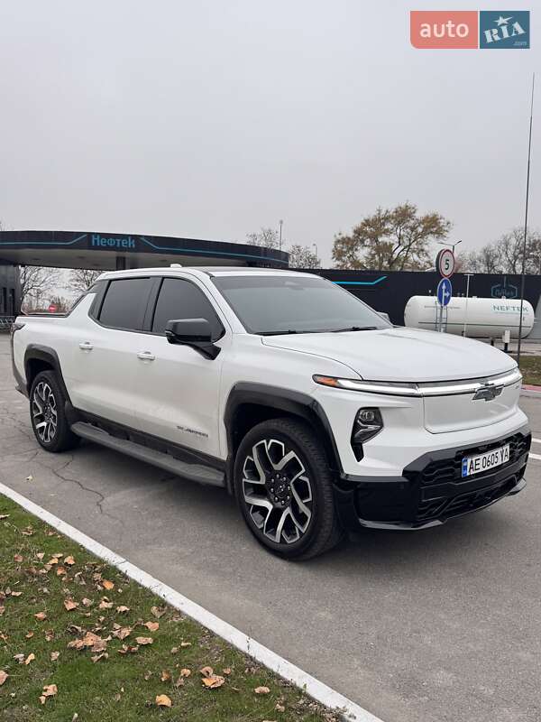 Пікап Chevrolet Silverado EV 2024 в Дніпрі