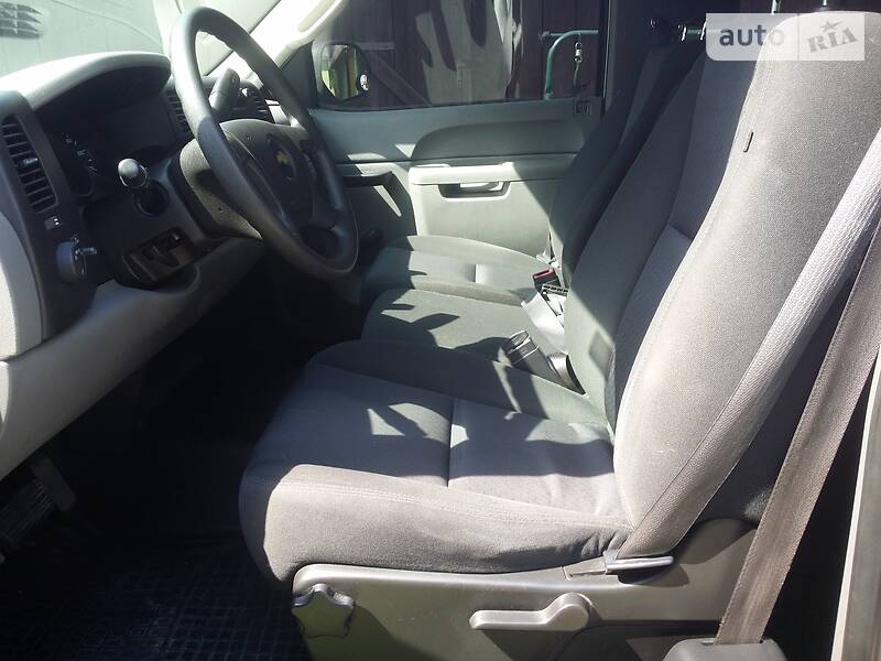 Пікап Chevrolet Silverado 2010 в Дубні