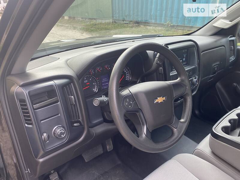 Пикап Chevrolet Silverado 2018 в Киеве