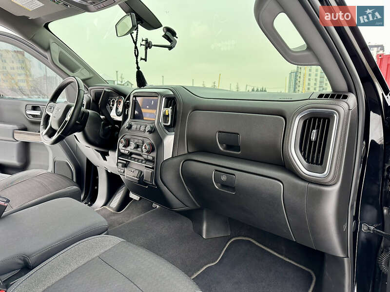 Пікап Chevrolet Silverado 2018 в Києві