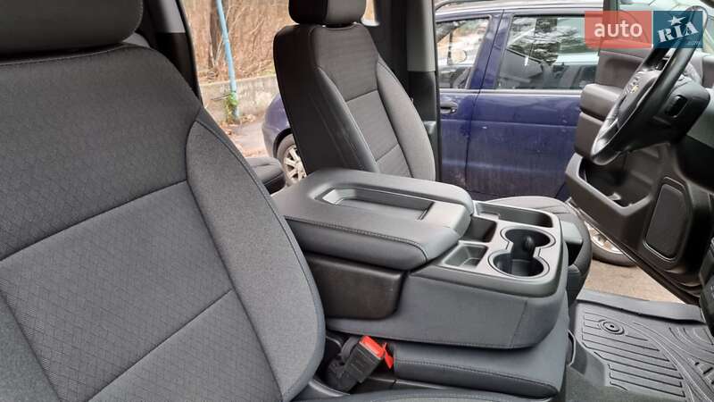 Пикап Chevrolet Silverado 2019 в Конотопе