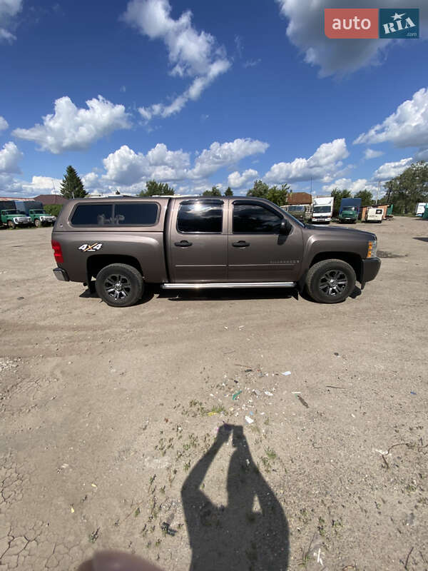 Пикап Chevrolet Silverado 2008 в Харькове