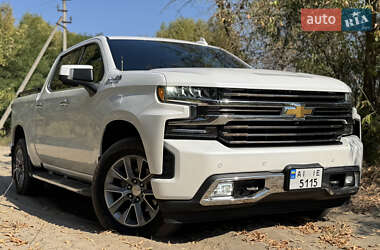Пикап Chevrolet Silverado 2021 в 