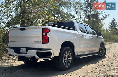 Пикап Chevrolet Silverado 2021 в 