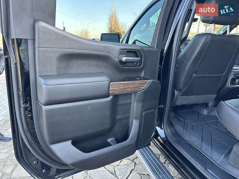 Пикап Chevrolet Silverado 2019 в Луцке