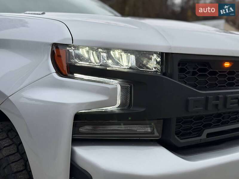 Пикап Chevrolet Silverado 2020 в Киеве