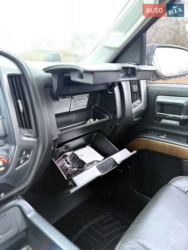 Пикап Chevrolet Silverado 2015 в Ровно