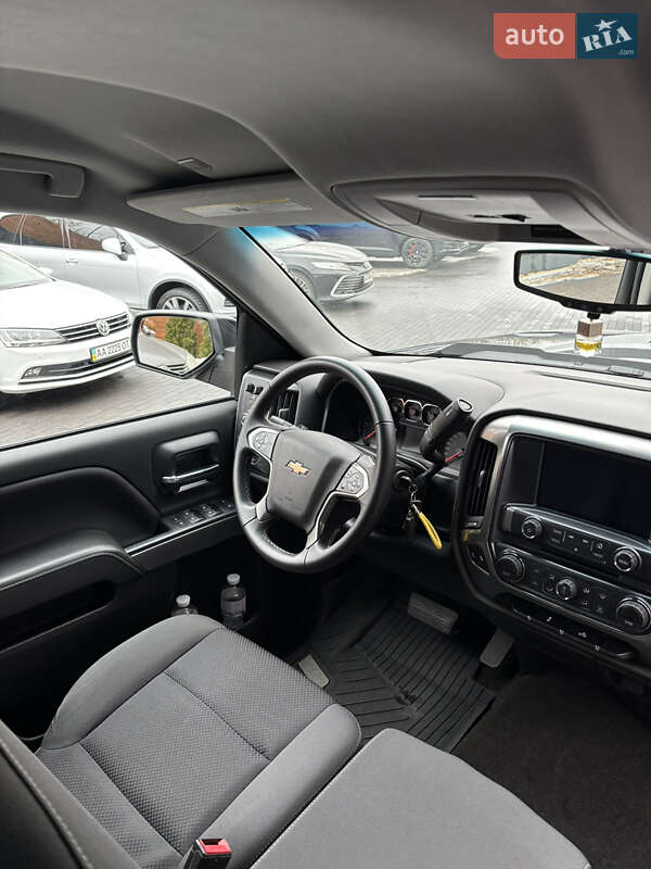 Пикап Chevrolet Silverado 2018 в Киеве фото 19 Пикап Chevrolet Silverado 2018 в Киеве