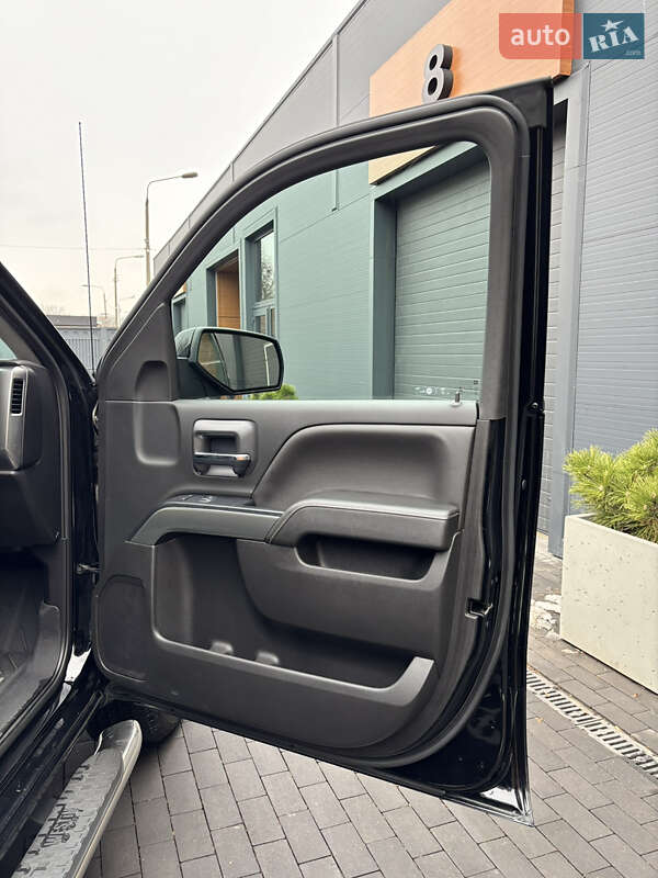 Пикап Chevrolet Silverado 2018 в Киеве фото 23 Пикап Chevrolet Silverado 2018 в Киеве