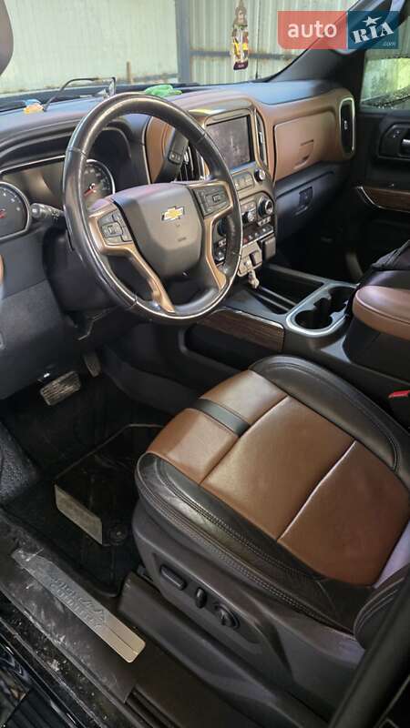 Пикап Chevrolet Silverado 2021 в Ходорове