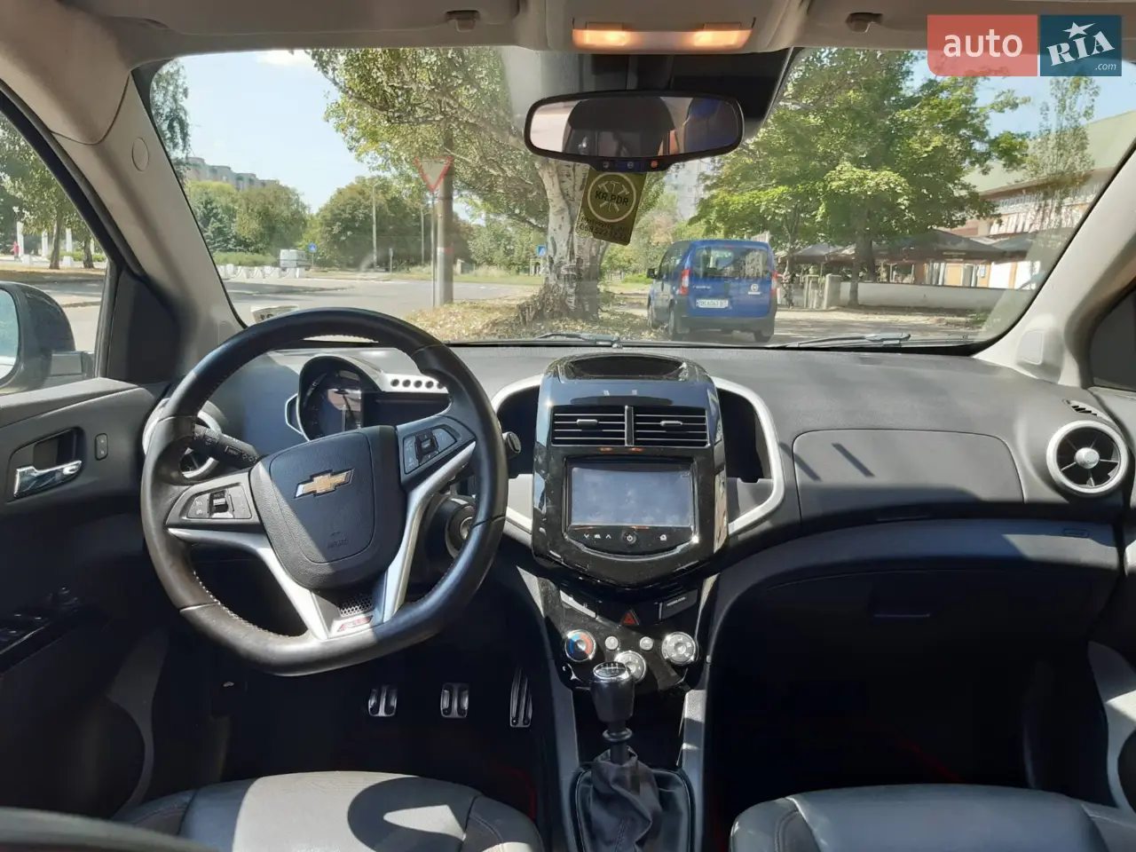 2015 Chevrolet Sonic - мініатюра 9