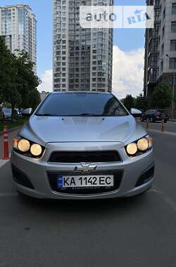 Седан Chevrolet Sonic 2012 в Києві