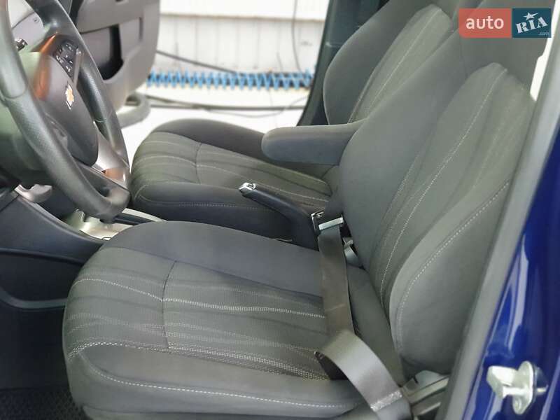 Хэтчбек Chevrolet Sonic 2013 в Днепре фото 4 Хэтчбек Chevrolet Sonic 2013 в Днепре