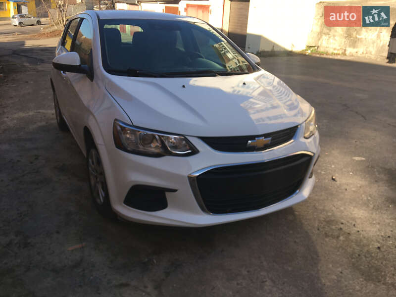 Хэтчбек Chevrolet Sonic 2020 в Хмельницком