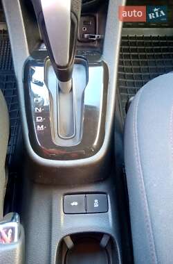 Седан Chevrolet Sonic 2016 в Кривом Роге