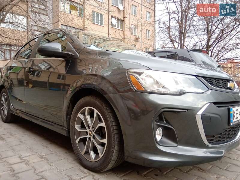 Седан Chevrolet Sonic 2016 в Кривом Роге