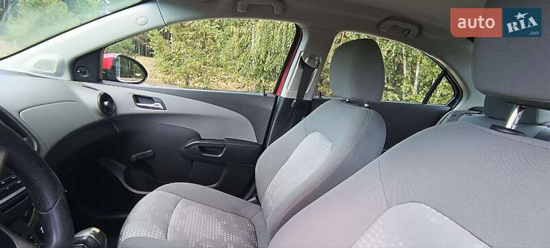 Седан Chevrolet Sonic 2012 в Киеве