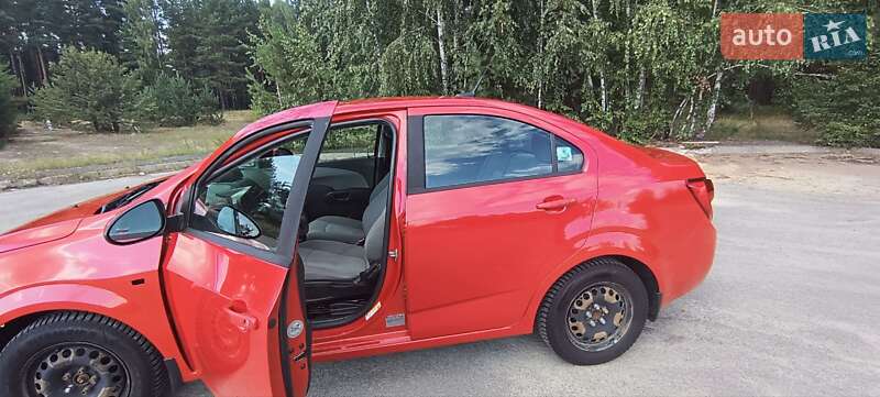 Седан Chevrolet Sonic 2012 в Киеве