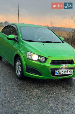 Седан Chevrolet Sonic 2015 в Богодухіву