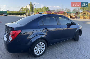 Седан Chevrolet Sonic 2014 в 