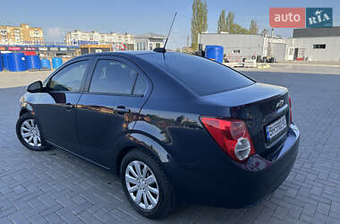 Седан Chevrolet Sonic 2014 в 