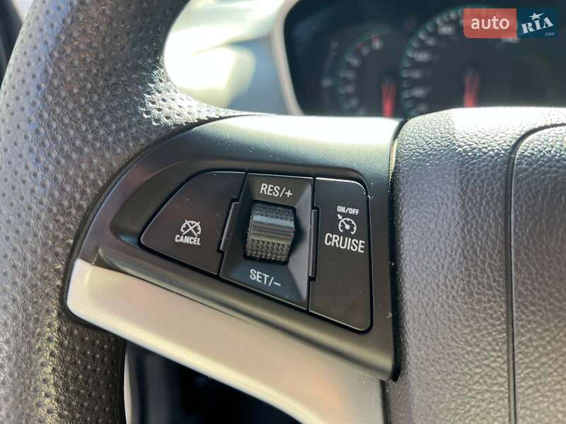 Седан Chevrolet Sonic 2019 в Одессе