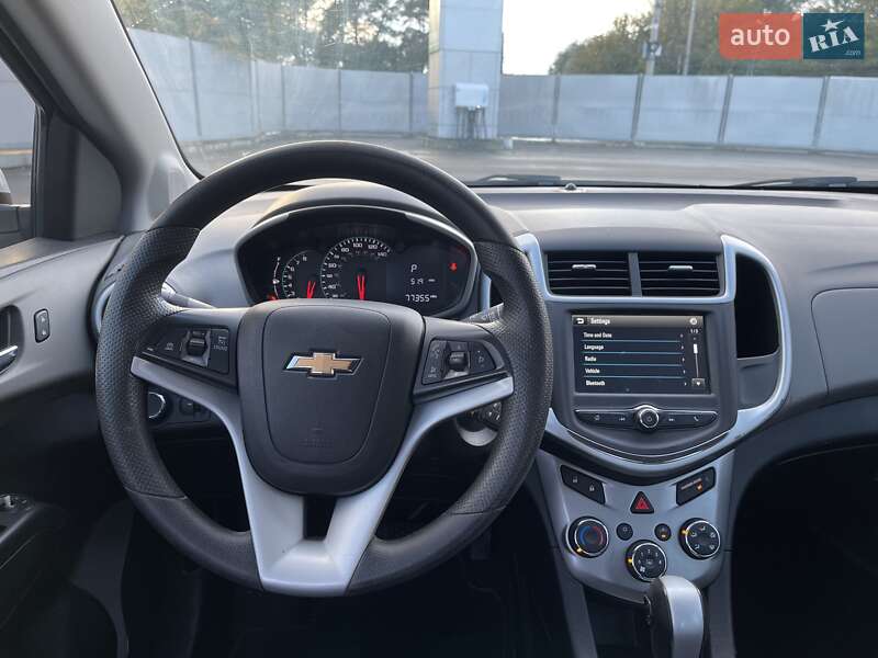 Седан Chevrolet Sonic 2017 в Киеве